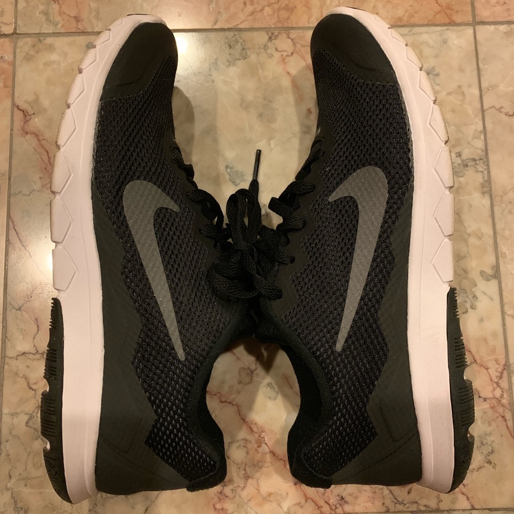 Black Nikes